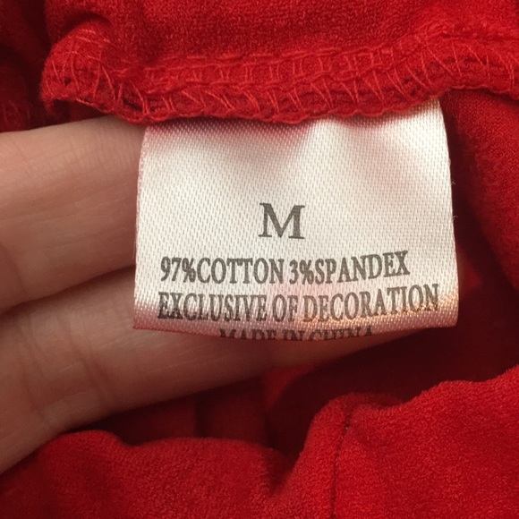 ‼️GORGEOUS‼️scalloped sleeve red suspender dress - Picture 4 of 4